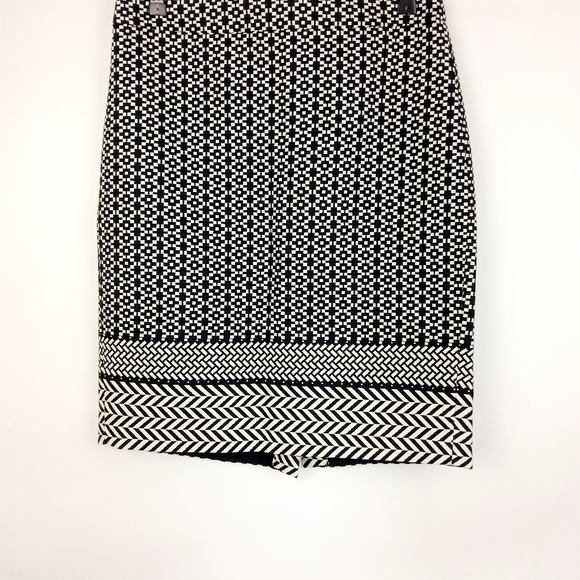 J. Crew Factory Chevron Pencil Skirt Size 4 - Picture 6 of 7